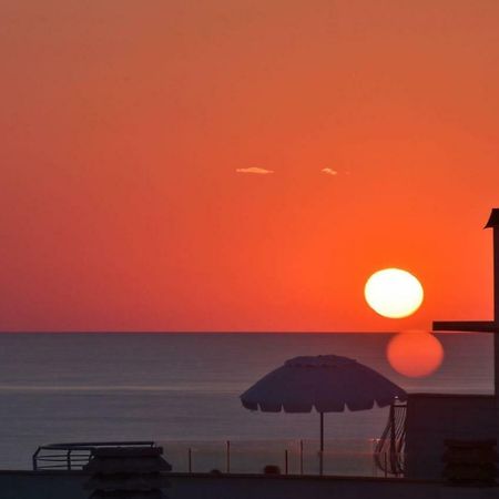 Il Filo Blu Casa Vacanzeアンツィオ エクステリア 写真