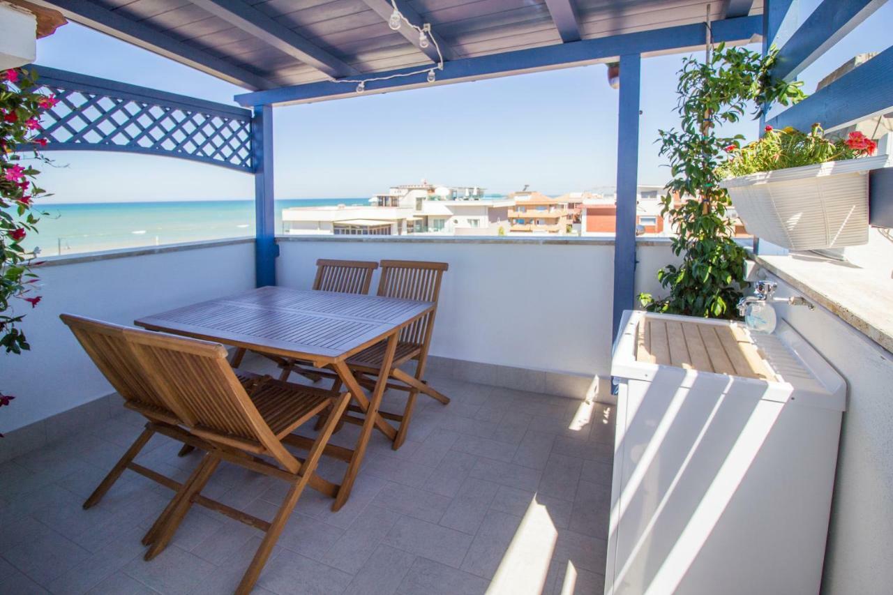 Il Filo Blu Casa Vacanzeアンツィオ エクステリア 写真